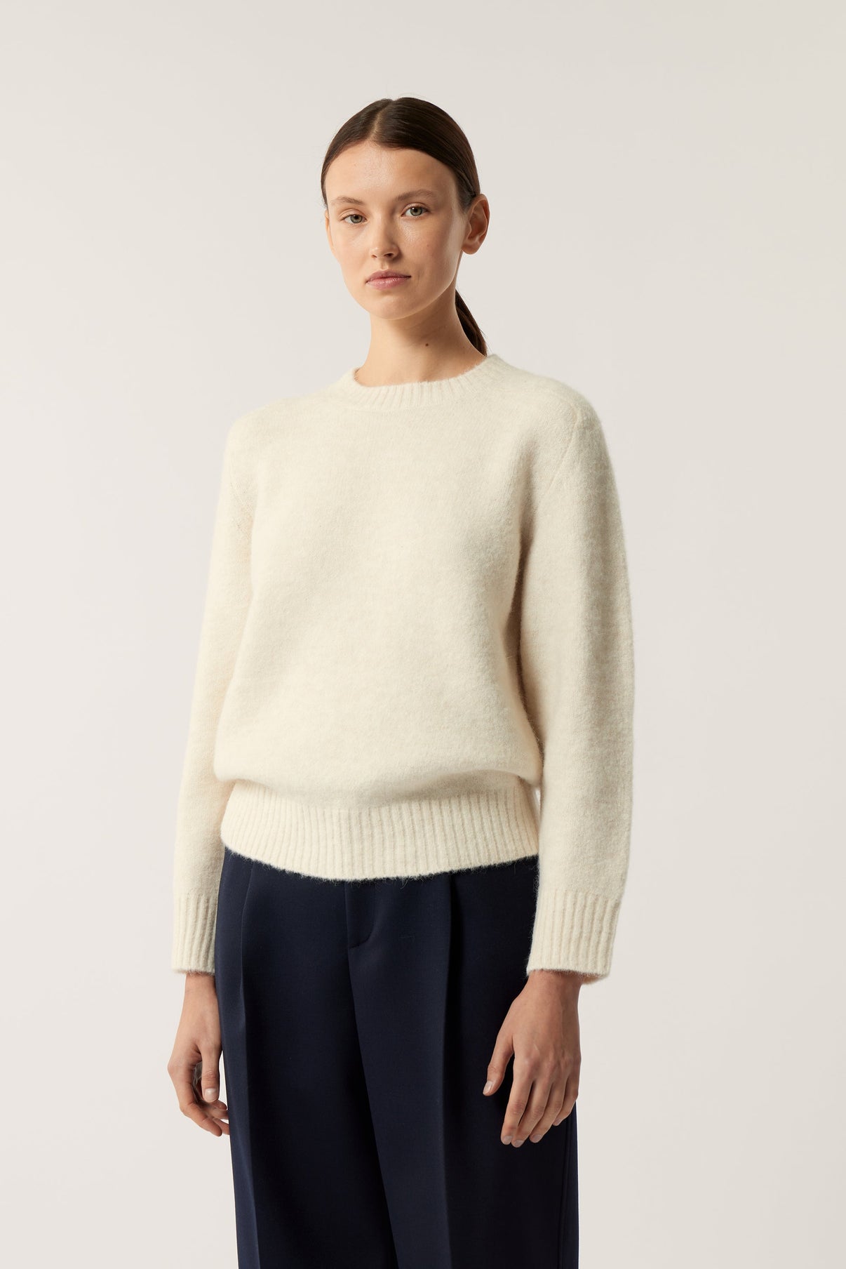 ENVIE OFF-WHITE SWEATER vue 1